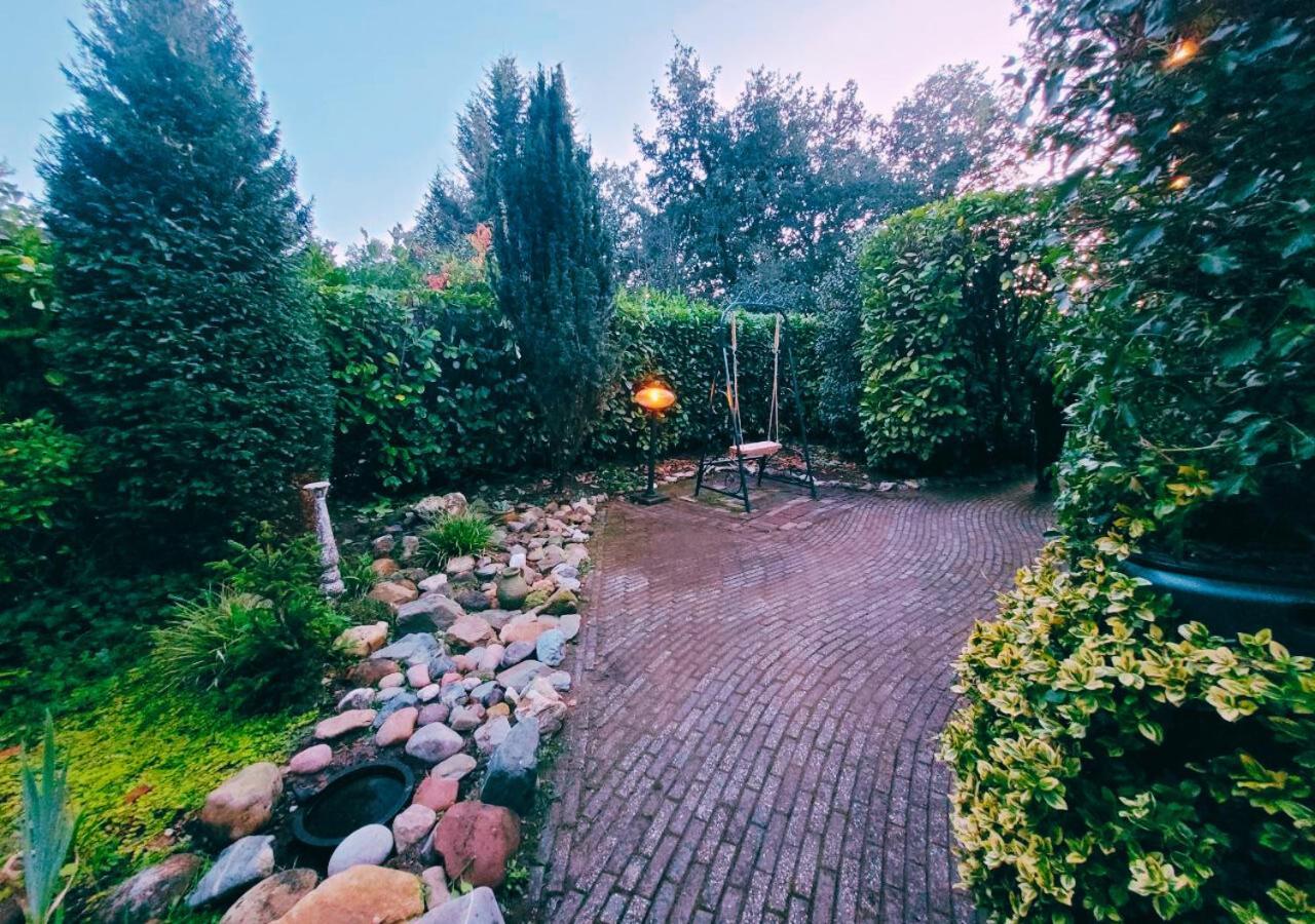 "De Jungle" Chalet Met Veranda Op Ijsselheide Hattemerbroek Veluwe Dış mekan fotoğraf